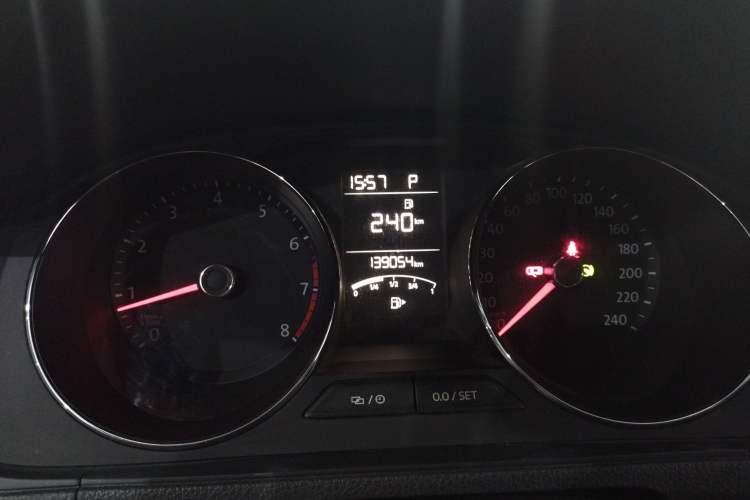 Used Volkswagen Gran Lavida 2017 180TSI DSG Comfort Edition Instrument Cluster