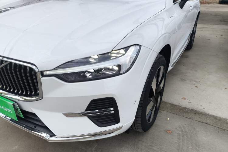 Used Volvo XC60 New Energy 2025 Plug-in Hybrid Long-Range All-Wheel Drive Smart & Luxurious Edition