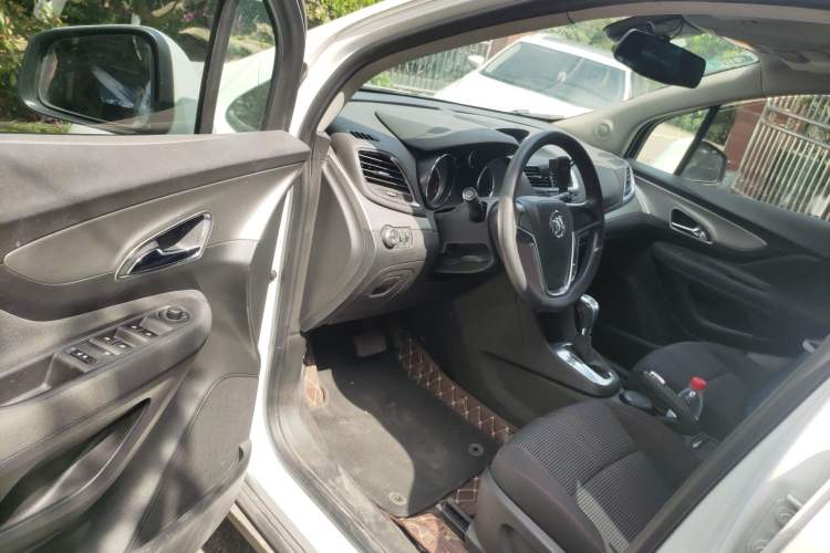 Used Buick Encore 2015 1.4T Automatic Two-Wheel Drive Urban Elite Version Driver Seat