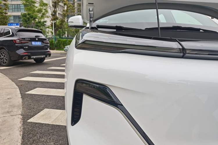 Used Geely Galaxy Xingjian 7 EM-i 2025 120km Exploration+ Version