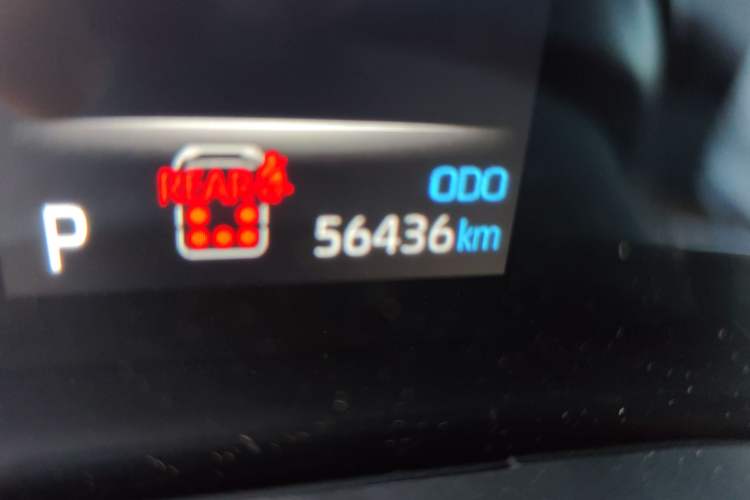 Used Toyota Granvia 2023 2.5L Hybrid Comfort Edition Odometer Close Up