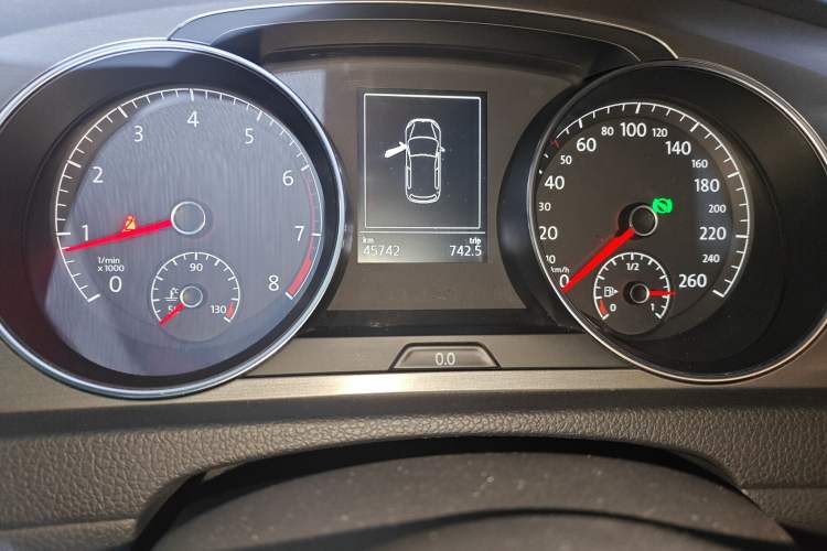 Used Volkswagen Golf 2016 230TSI Automatic Comfort Version
