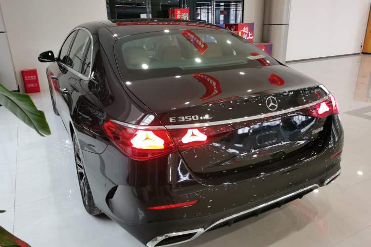 Used Mercedes-Benz E-Class New Energy 2024 E 350 e L Plug-in Hybrid Sports Sedan