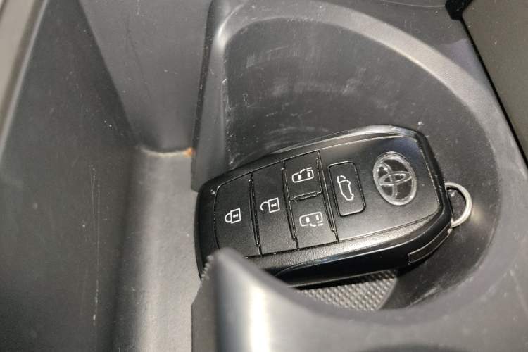 Used Toyota SIENNA 2024 2.5L Hybrid Four-Wheel Drive Prestige Edition Interior 1