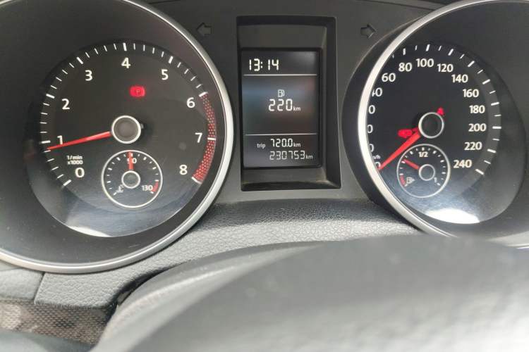 Used Volkswagen Golf 2012 1.6 Manual Comfort Edition
