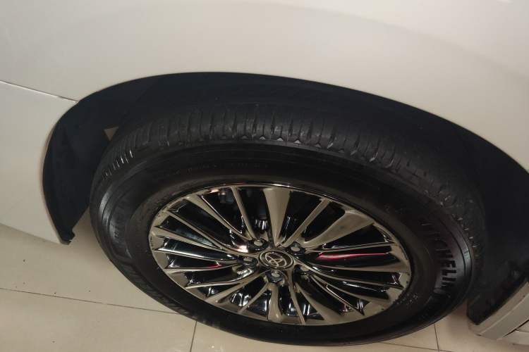 Used Toyota Alphard 2021 Dual-Engine 2.5L Prestige Edition Right Rear Wheel Hub