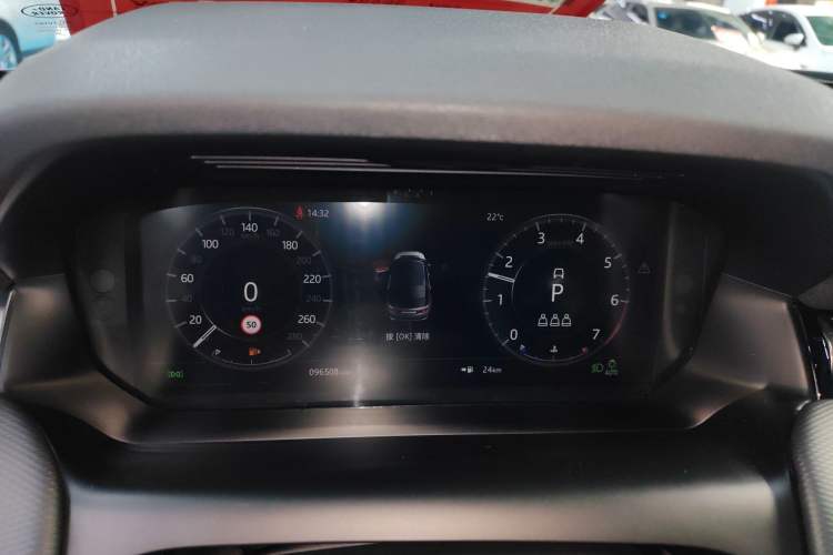 Used Land Rover Discovery Sport 2020 249 PS R-Dynamic Performance Edition Instrument Cluster