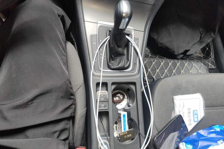 Used Volkswagen Golf 2015 1.4TSI Automatic Comfort Model Gear Lever