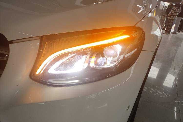 Used Mercedes-Benz GLC 2016 GLC 260 4MATIC Dynamic Edition
