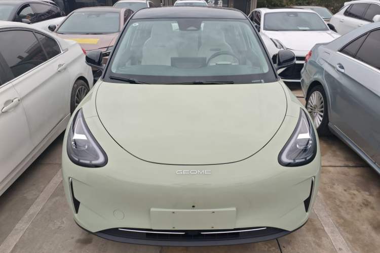Used Geely Galaxy Geome 2025 UP 410km Exploration+ Edition
