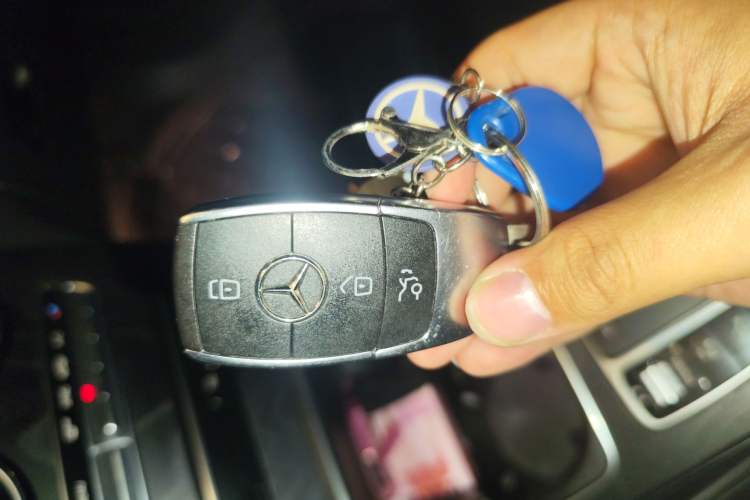 Used Mercedes-Benz C-Class 2021 C 200 L Fashion Model