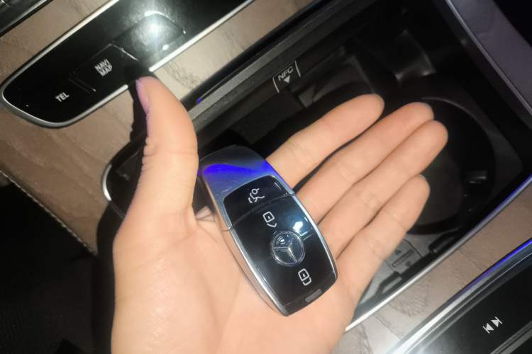 Used Mercedes-Benz E-Class 2023 Updated E 300 L Fashion Edition
