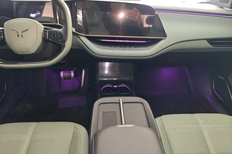 Used Hongqi EH7 2024 690 Pro