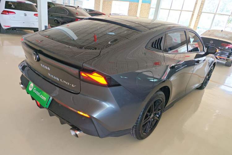 Used CHANGAN UNI-V iDD 2023 ZhiDian iDD 1.5T 113km Smart & Fun Version Rear Right 45 Deg