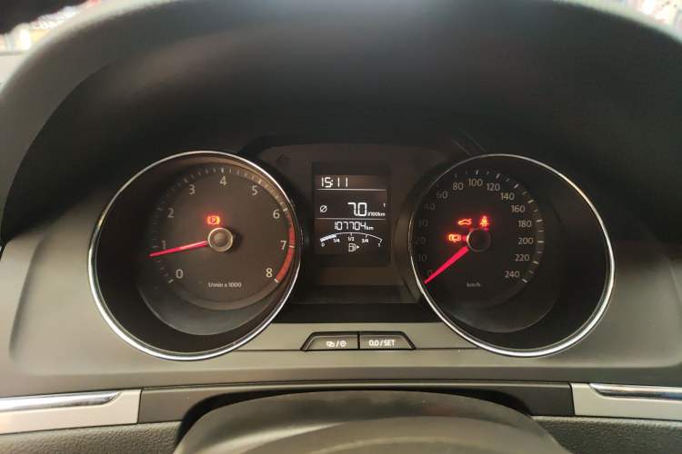 Used Volkswagen Bora 2013 1.6L Manual Fashion Edition
