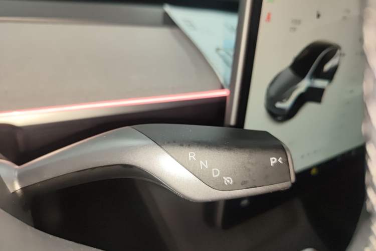 Used Tesla Model Y 2024 Rear-Wheel-Drive Version
