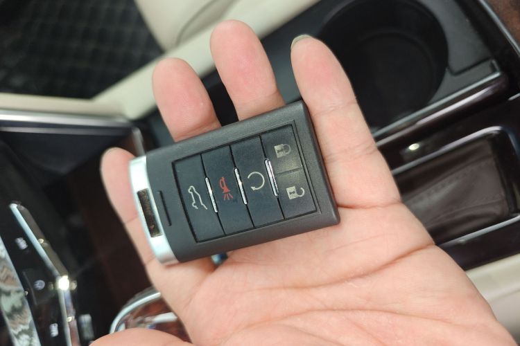 Used Cadillac XTS 2013 28T Elite Edition