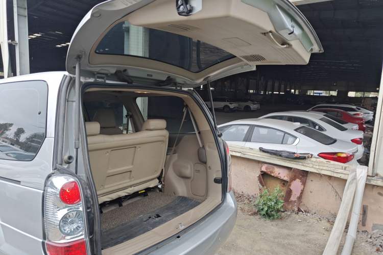 Used Buick GL8 2014 2.4L Classic Edition