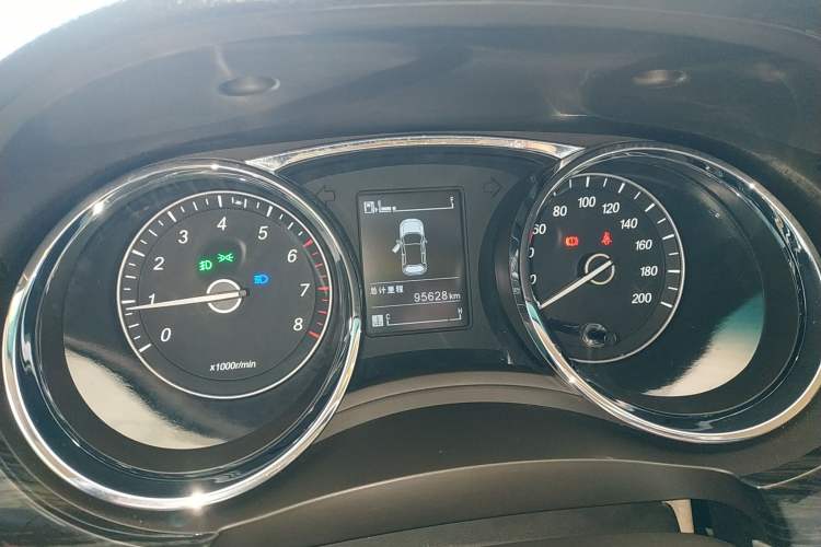 Used Baojun 730 2016 1.5T Manual Comfort Version 7 Seats