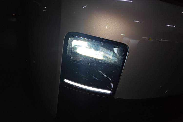 Used Li Auto MEGA 2024 Ultra Model