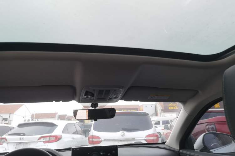 Used Wey VV5 2020 1.5T Two-Wheel Drive Color Pioneer Headliner