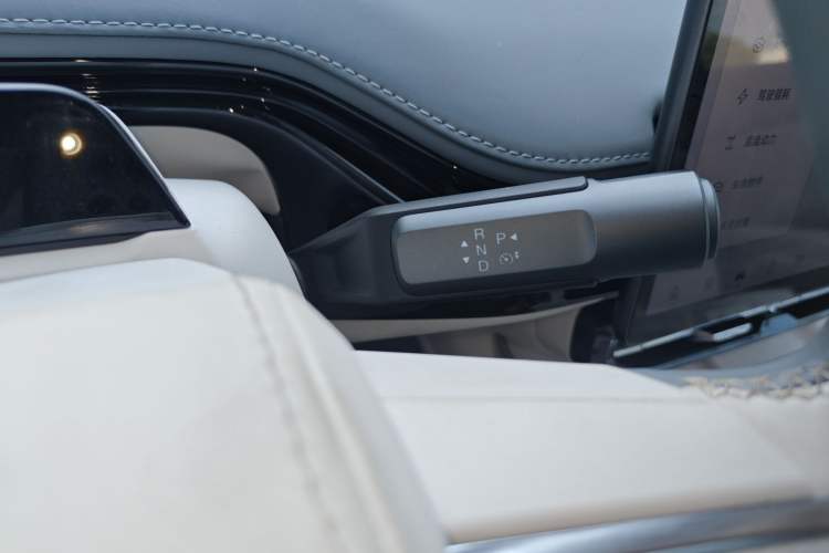 Used Hyptec HT 2023 670 Rear-Drive Ultra-High Voltage Version
