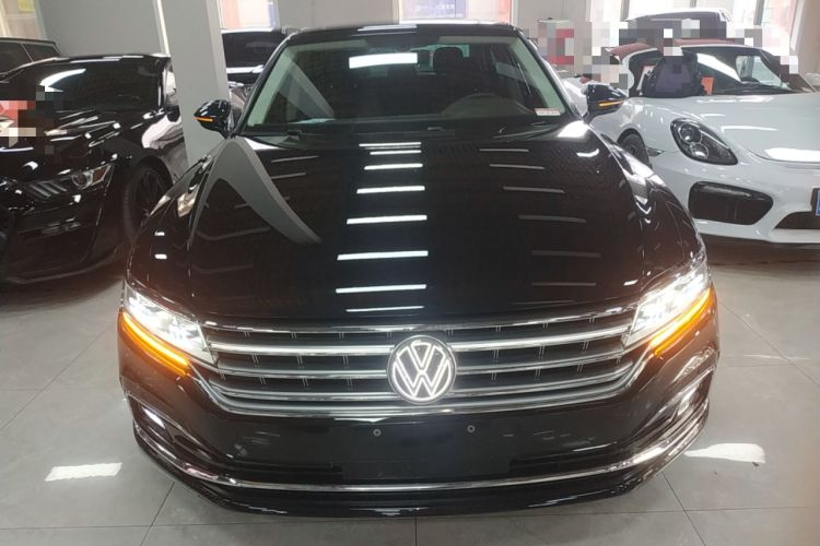 Used Volkswagen Phideon 2021 380TSI Luxury Edition Front