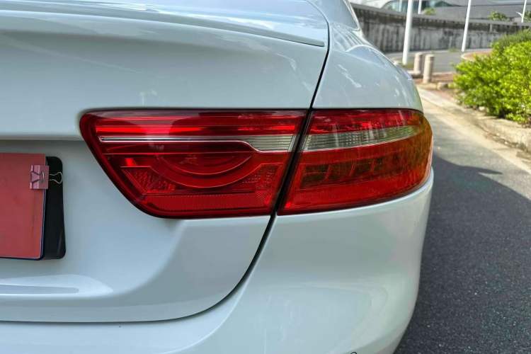 Used Jaguar XE 2017 2.0T 200 PS R-Sport