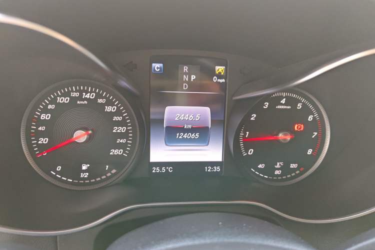 Used Mercedes-Benz GLC 2016 GLC 300 4MATIC Dynamic Model