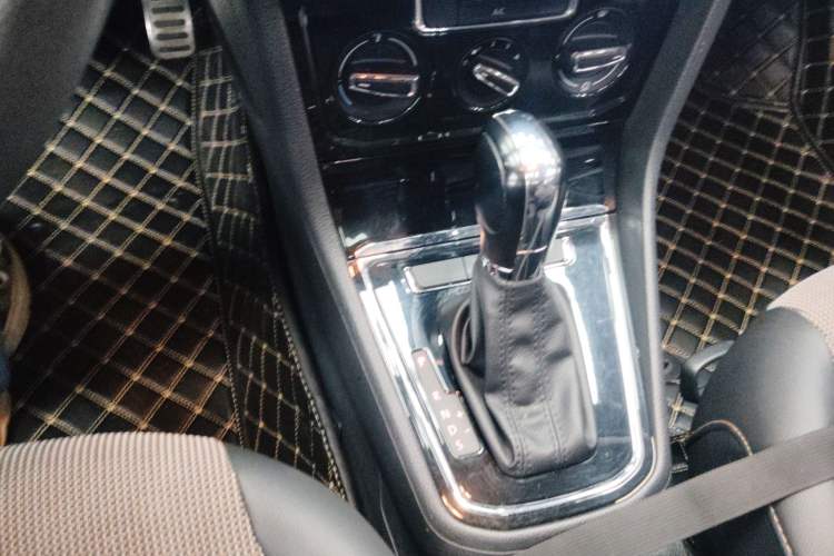 Used Volkswagen C-TREK 2017 1.6L Automatic Comfort Model
