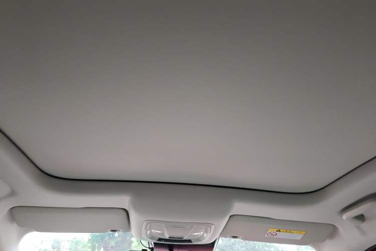 Used ORA Good Cat 2021 400km Standard Range Venus Edition Lithium Iron Phosphate Headliner