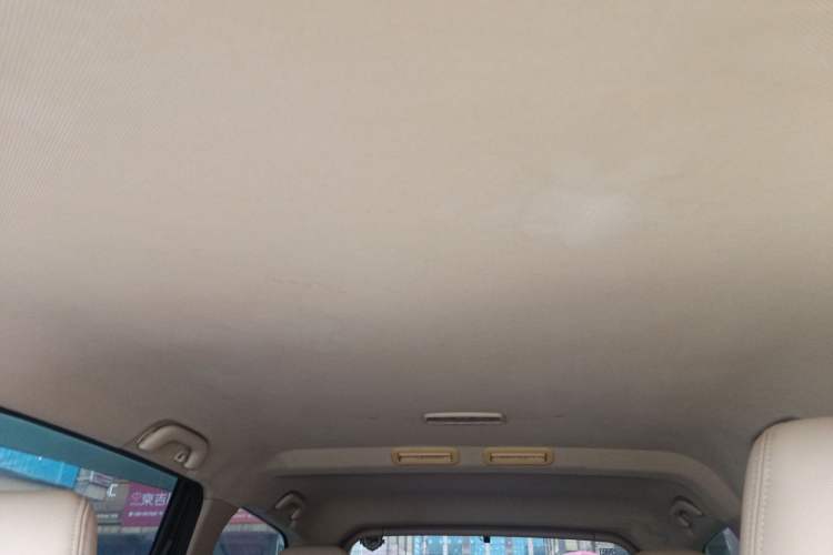 Used Baojun 730 2014 1.5L manual Comfort version 7 seats
