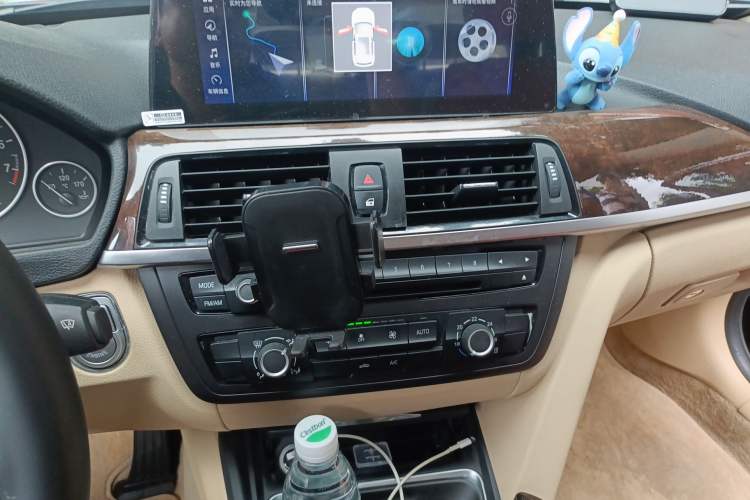 Used BMW 3 Series 2013 320Li Fashion Model
