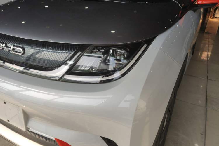 Used BYD Dolphin 2021 405 km Fashion Edition
