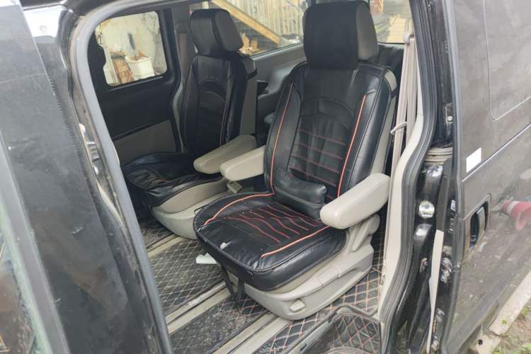 Used JAC Group Refine M5 2017 2.0T Gasoline Manual Business Edition
