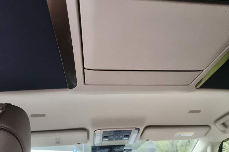 Used Toyota Alphard 2024 Dual-Engine 2.5L Prestige Edition Headliner