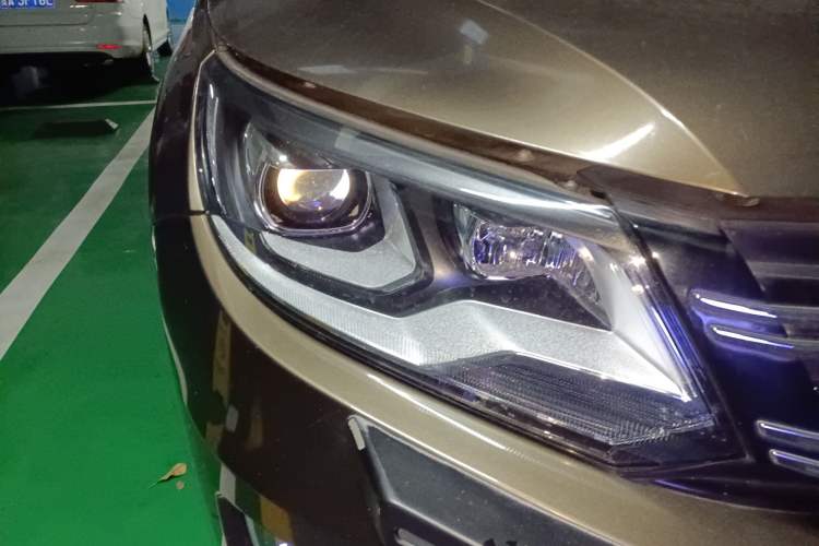 Used Volkswagen Tiguan L 2013 1.8TSI Automatic Two-Wheel Drive Trend Edition