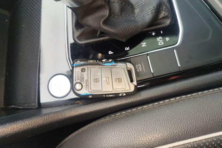 Used Volkswagen Tiguan L 2022 330TSI Automatic Two-Wheel Drive R-Line Enhanced Edition
