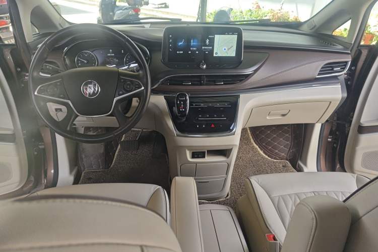 Used Buick GL8 2021 Land Cruiser Executive Class 652T Luxury Model
