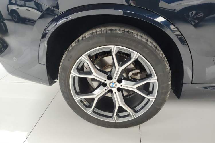 Used BMW X5 2023 xDrive 30Li Luxury M Sport Night Edition Package
