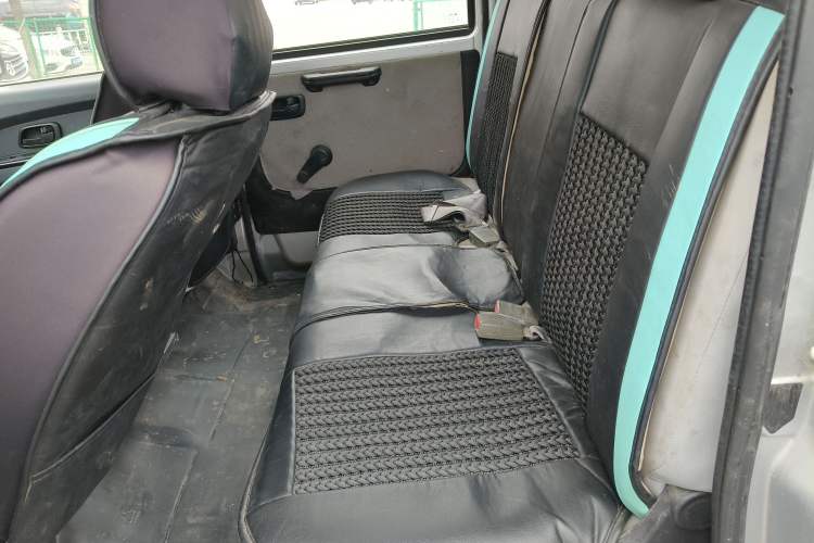 Used Jinbei T3 2019 1.5L China VI Dual-Cab Wealthy-Grade Extended Version JKC1021SS6FL
