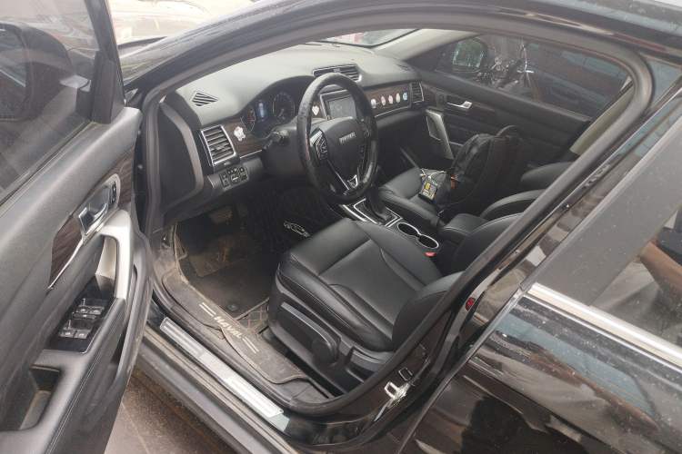 Used Haval H2 2016 Red-Label 1.5T Automatic Two-Wheel Drive Luxury Model Driver Seat