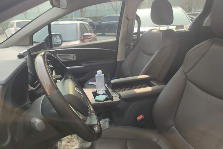 Used Toyota SIENNA 2023 2.5L Hybrid Comfort Edition