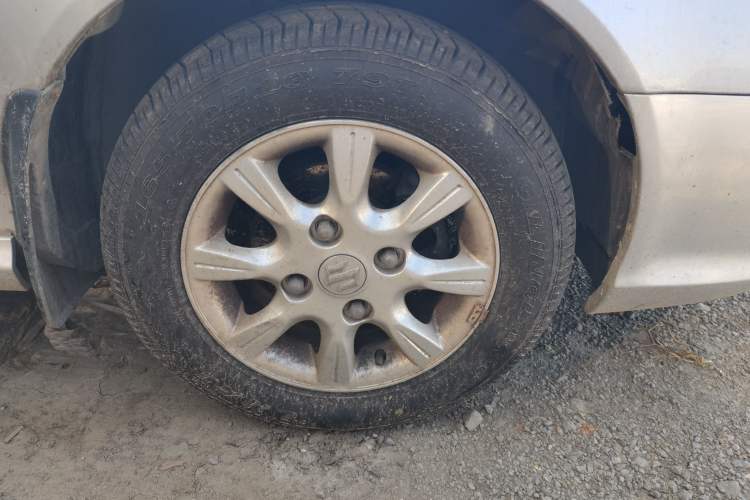 Used Suzuki Lingyang 2012 1.3L Standard Version