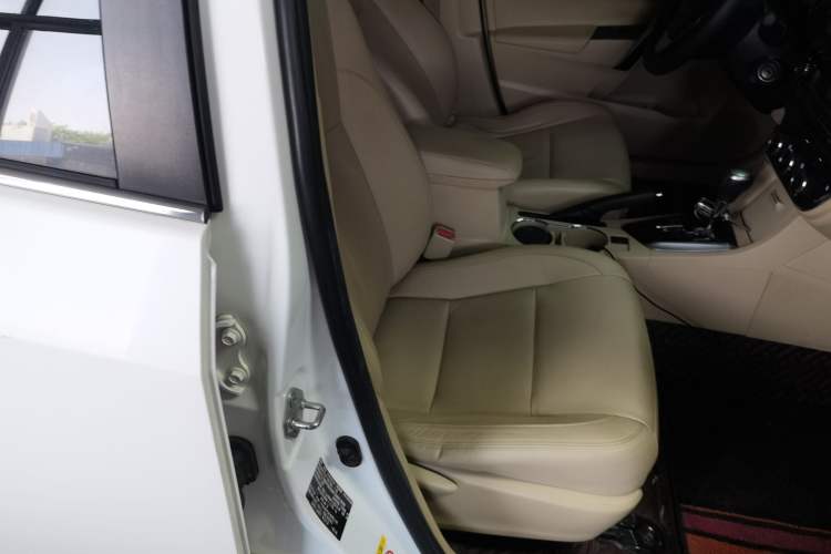 Used Toyota Corolla 2014 1.6L CVT GL-i Leather Edition