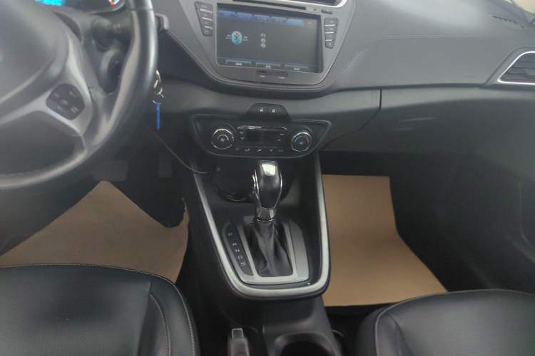 Used Ford Escort 2015 1.5L Automatic Fashion Model