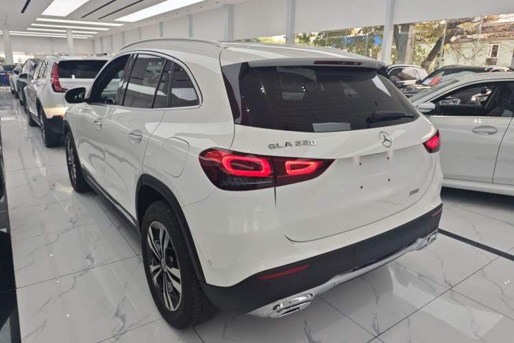 Used Mercedes-Benz GLA 2023 GLA 220
