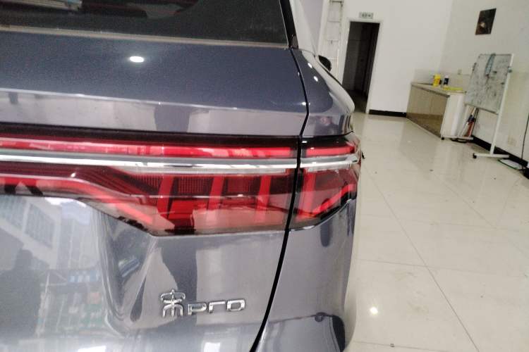 Used BYD Song Pro 2019 1.5T Automatic Luxury Model Right Rear Taillight