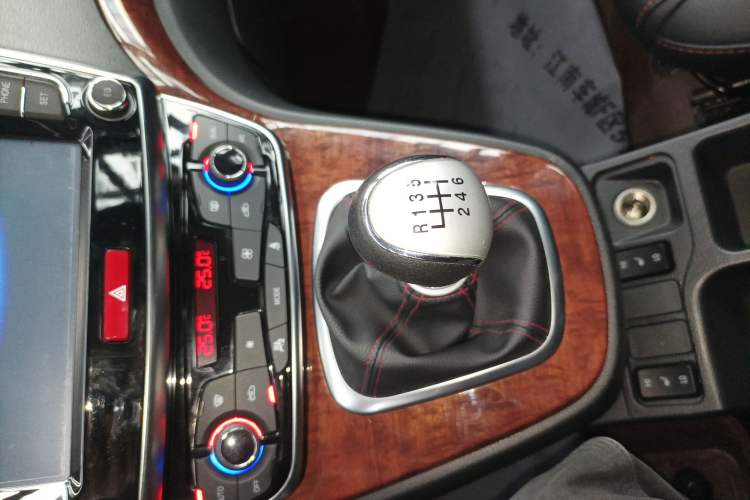 Used Haval H6 2017 Red-Label Sport Edition 1.5T Manual Two-Wheel Drive Elite Model