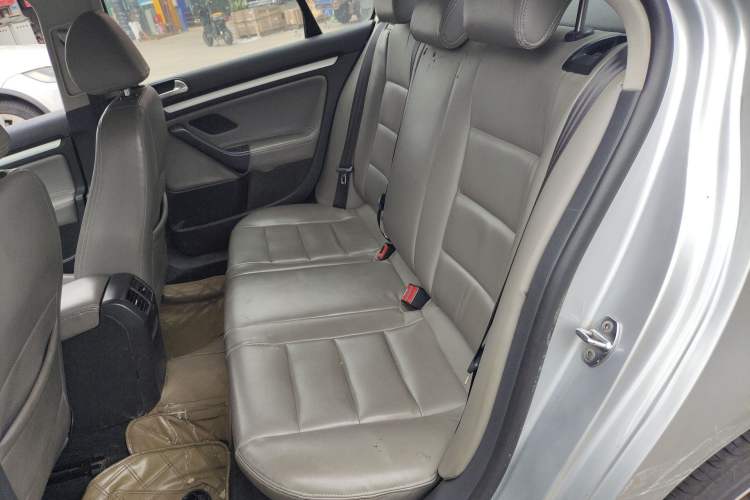 Used Volkswagen Sagitar 2011 1.4 TSI Automatic Tech Model
